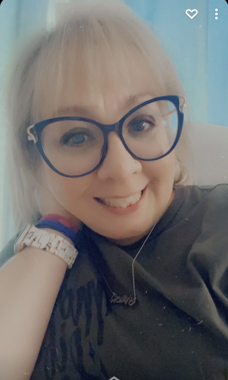 Nicole M, cancer survivor